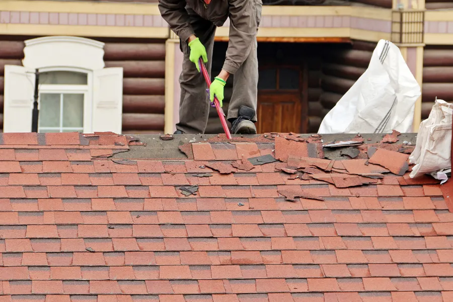 How Roof Repair Service Prevents Structural Damage in Orlando, FL
